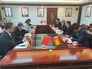  2020年11月27日，乐家集团高层辅导光临k8.com建材集团总部互换工作